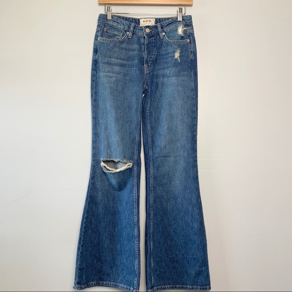🛑 SOLD 🛑 Free People Distressed Wide Flare Jeans